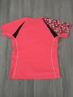 中古ゴーセンバドミントンゲームシャツ