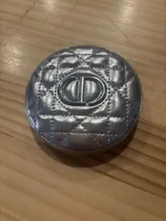 ディオールスキン フォーエヴァー グロウ ルミナイザー 05 ブルーストロボ