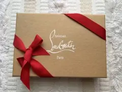 クリスチャンルブタン　ラウンドファスナー財布のサムネイル