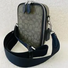 【未使用】COACH ショルダーバッグ ポーチ シグネチャー カーキ