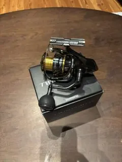 シマノ 20ツインパワーC5000XG リールスタンド付 箱無 シマノ（SHIMANO） 20 ツインパワー C5000XG 純正ハンドル付 /U182M 未