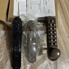 QuadLock 防水防塵 ワイヤレス充電ヘッド 衝撃吸収 k:s8 - メルカリ