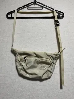 THE NORTH FACEショルダーボディーバッグ　カペラ2 アイボリー