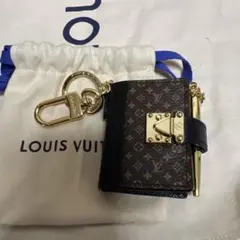 Item thumbnail for item 2a7c0319-a357-431b-9d81-4c4767f88d3c