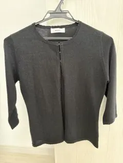 七分袖カーディガン　ラメ入りカーディガン　黒のビーズ装飾付きカーディガン