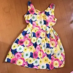 特価！セシル 花柄ワンピース