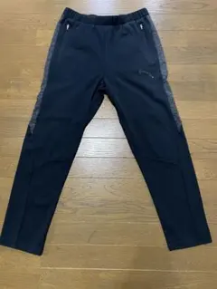 プーマのトレーニングパンツ