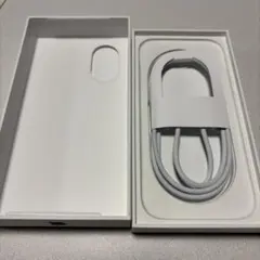 Apple iPhone 17 空箱　Type-C充電ケーブル付き