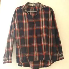 チェック柄長袖シャツ