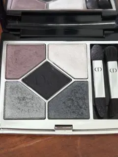 Dior サンククルール アイシャドウ 079ブラックボウ