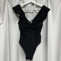 \最終価格/ パッド付き フリル 水着　ブラック