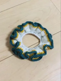 フリルシュシュ　ハンドメイド　かぎ編み