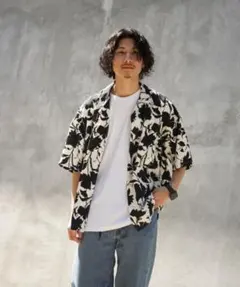 【完売品】DankeSchon ダンケシェーン 花柄 オープンカラーシャツのサムネイル