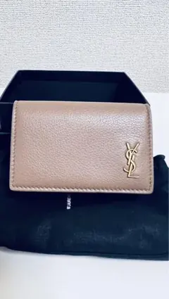 タイニーモノグラム 三つ折り財布 668935 ゴールド金具