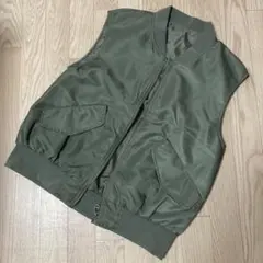 ジーユー　カーキMA-1ベスト
