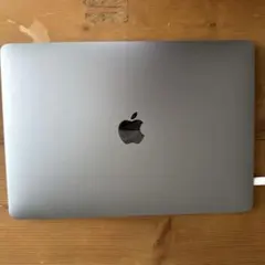 本体 MacBook Pro (13-inch,2017)