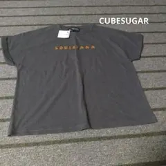 【新品】CUBE SUGAR ロゴTシャツ LOUISIANA グレーのサムネイル