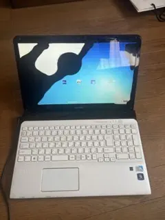 ジャンクSONY VAIO ノートパソコン Windows7 白のサムネイル
