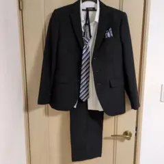 V.O.W.W. 男児ブラックピンストライプフォーマルスーツ 150cm