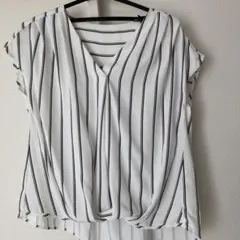 INGNI半袖ブラウスMサイズ