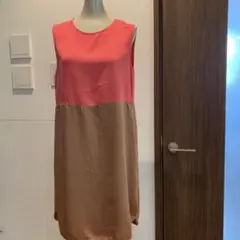 ZARA ザラ ノースリーブ ひざ丈 ワンピース バイカラー 切替 ピンクのサムネイル