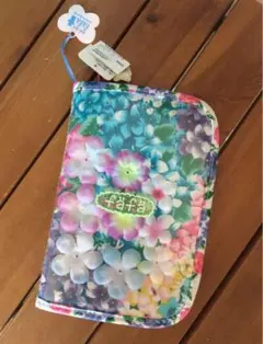 新品タグ付　フェフェ☆ じゃばら　マルチケース　Sのサムネイル