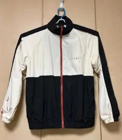 Item thumbnail for item 3c6a1af7-01e8-4d3c-8a4d-272f87ade22c