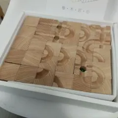 小さな大工さん 木製積み木 収納木箱付き 40㎜基尺 50個 - メルカリ