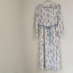 花柄長袖ワンピース ウエストリボン付き