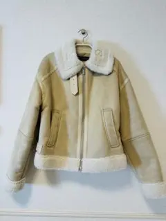 【値下げしました】ZARA ベージュ フェイクムートンコート