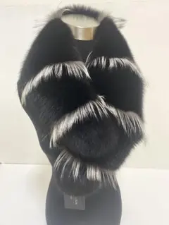 ［新品］sagaフォックスファーマフラー 黒とシルバーフォックス