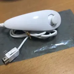 【匿名　送料無料】426-33家庭用ゲーム機　任天堂Wiiヌンチャク　ホワイト