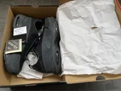 BLACK/DK SMOKE GREY fz4238-001 27.5cm