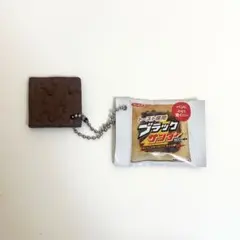 ブラックサンダーキーホルダー - メルカリ