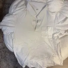UNIQLOホワイト ポロシャツ