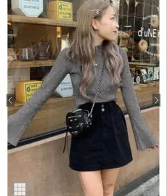 ショート丈ニット