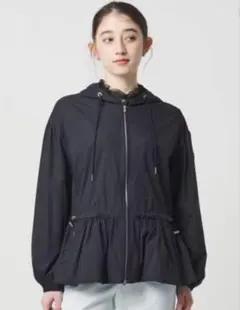 【今季品・着用１回のみ】TATRAS LUISA ドロスト ブルゾンのサムネイル
