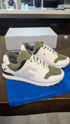 にゅ～ず『BONSAI』 BRANDALISED™ スニーカー バンクシー - メルカリ