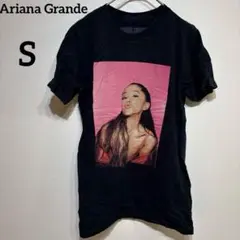 Ariana Grande 【S】 Tシャツ ツアーTシャツ 半袖 黒