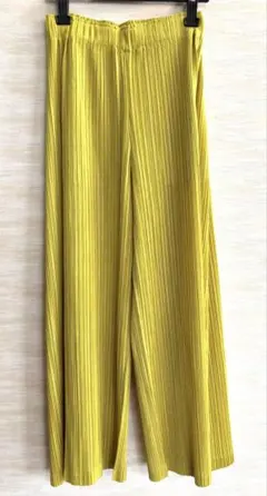 PLEATS PLEASE イッセイミヤケ パンツ マスタード 5 - メルカリ
