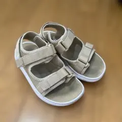 ニューバランス ベージュ サンダル 18㎝