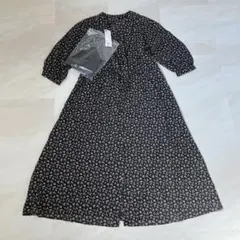 未使用保管品 GU フラワープリントVネックワンピース(7分袖) 完売品 S 黒