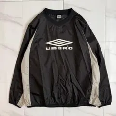 UMBRO アンブロ　ブラック　グレー　ナイロンプルオーバー　ピステ　M-L