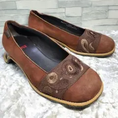 【美品】✨CAMPER 23cm 革靴 パンプス 茶系 レザー ペイズリー 36のサムネイル