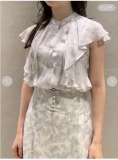 フレイアイディー　IPEKERタックフレアブラウス