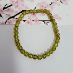 緑色ビーズのブレスレット