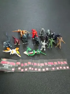 ゴジラグミ　ゴジラジャーキー　フィギュア　まとめて ゴジラグミ ゴジラジャーキー フィギュア まとめて - メルカリ