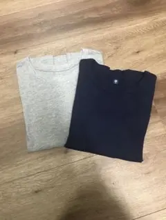 UNIQLO Uネック半袖リブカットソーと半袖Tシャツ　セット　130sizeのサムネイル