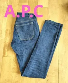 APC　apc　ジーパン　プチスタンダード　デニムパンツ　ジーンズ