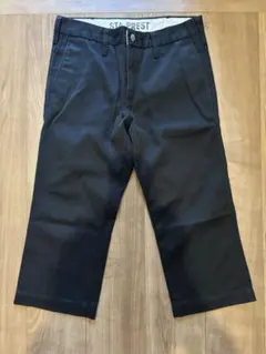 Levi's ブラック スタプレ クロップドパンツ